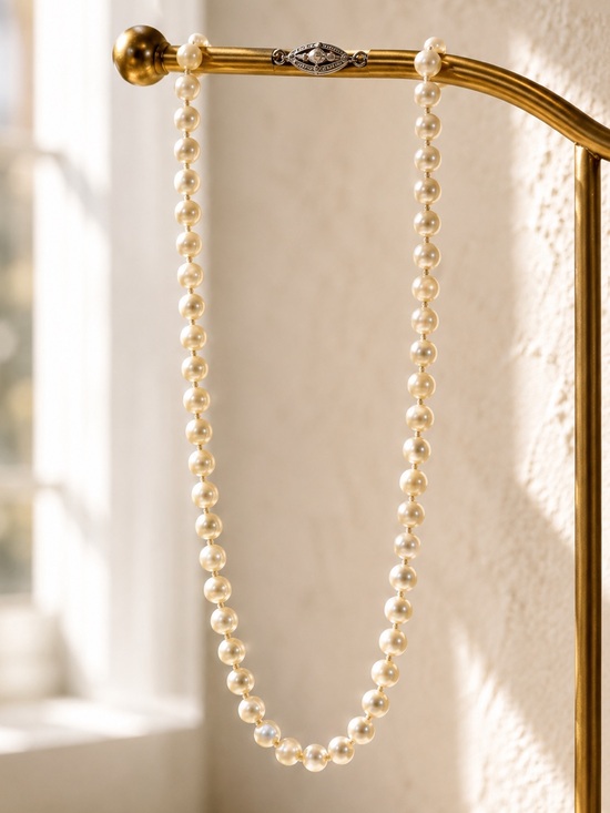 Jewelry - Vintage Pearl Necklace Strand Cream 26”